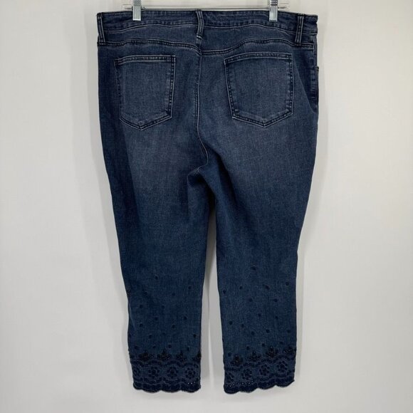 Chicos 2.5 Girlfriend Slim Crop Jeans Size 14 Embroidered Eyelet Hem Blue Denim - Picture 12 of 14